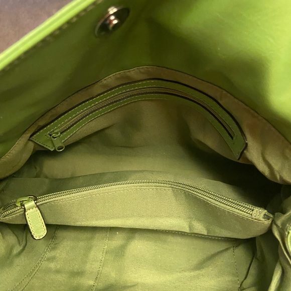 NWT - Picture 2 of 4